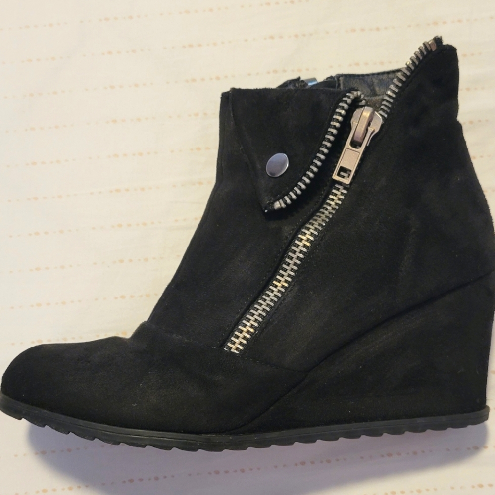 Nicky Too Kisses Black Wedge Ankle Boot with Zippers